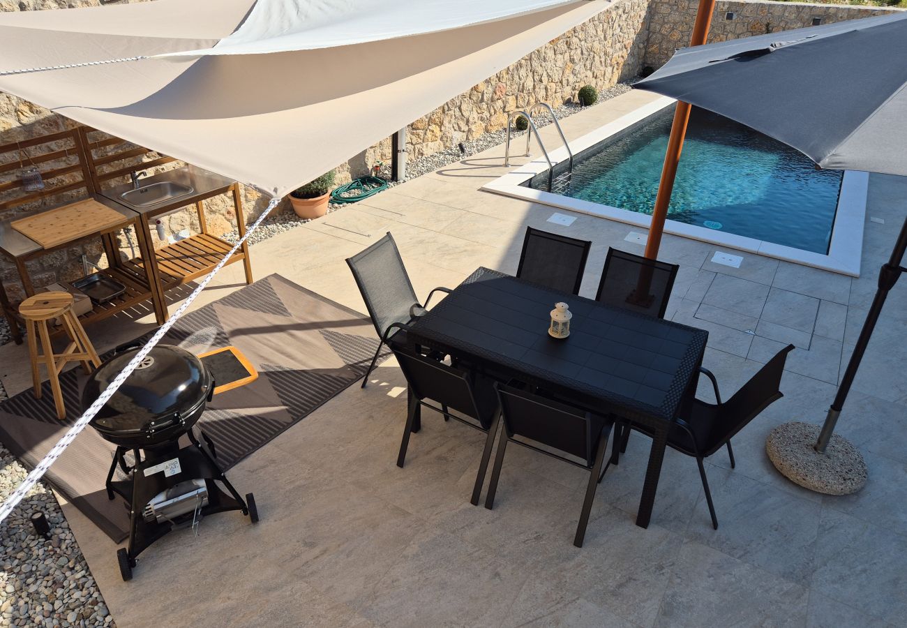 Ferienwohnung in Rovanjska - Ferienwohnung Bay View mit Privatpool
