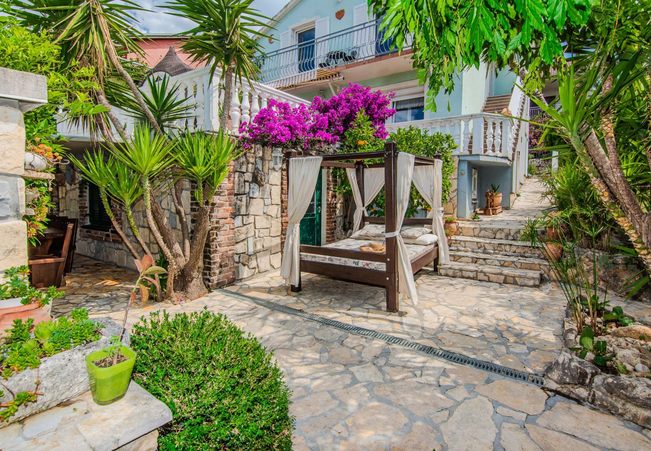 Ferienhaus in Maslenica - Ferienhaus Gordana mit Privatpool