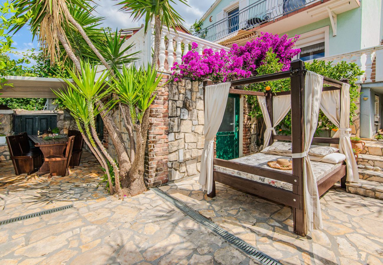Ferienhaus in Maslenica - Ferienhaus Gordana mit Privatpool