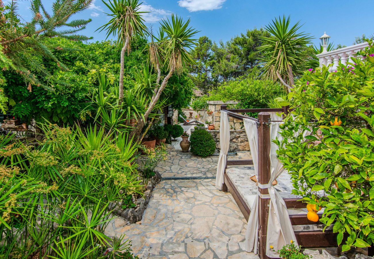 Ferienhaus in Maslenica - Ferienhaus Gordana mit Privatpool