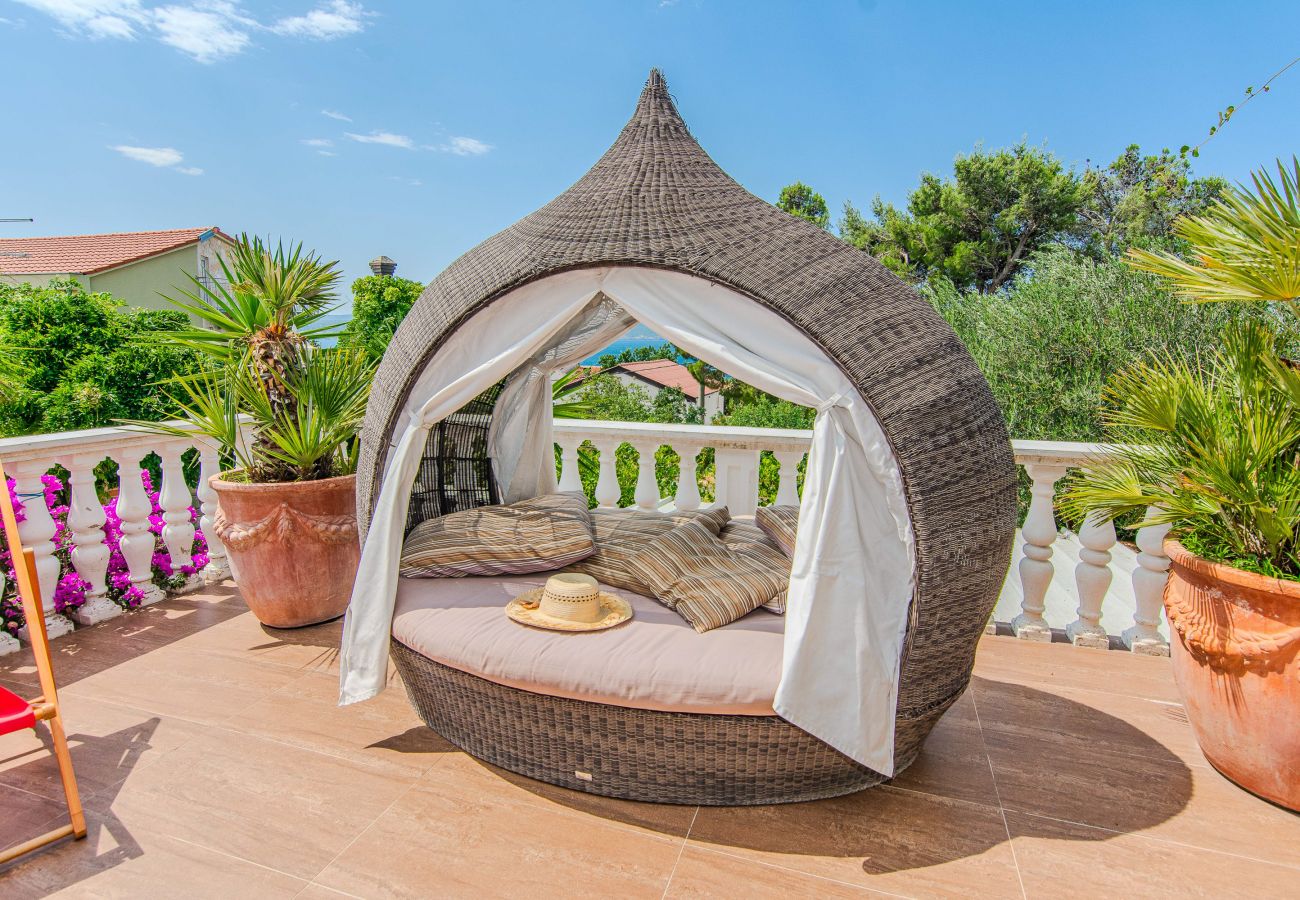 Ferienhaus in Maslenica - Ferienhaus Gordana mit Privatpool