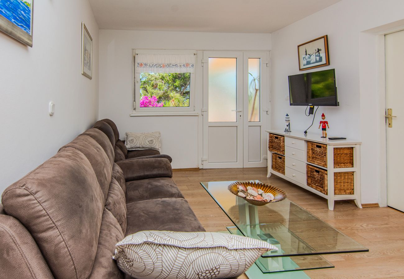 Ferienhaus in Maslenica - Ferienhaus Gordana mit Privatpool