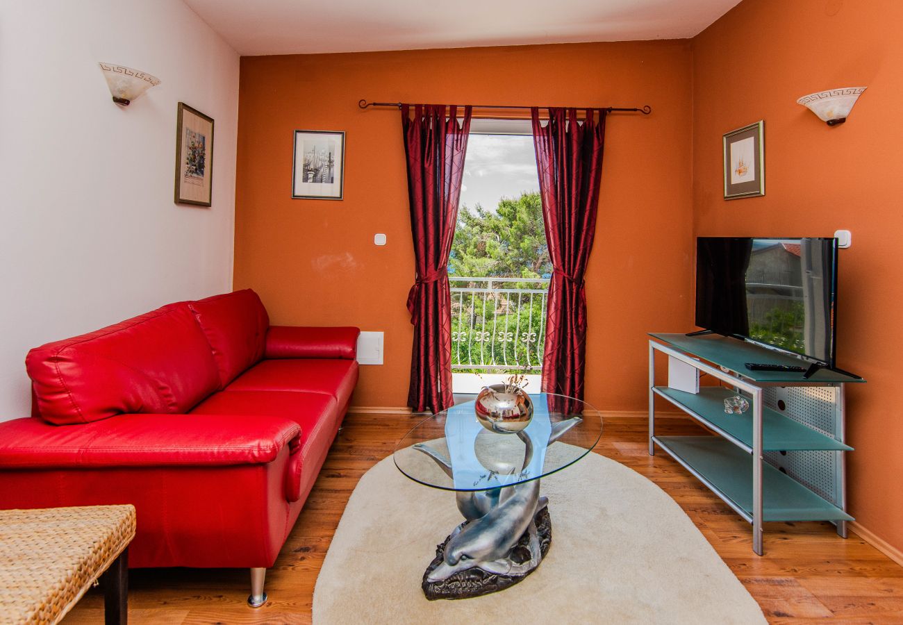 Ferienhaus in Maslenica - Ferienhaus Gordana mit Privatpool
