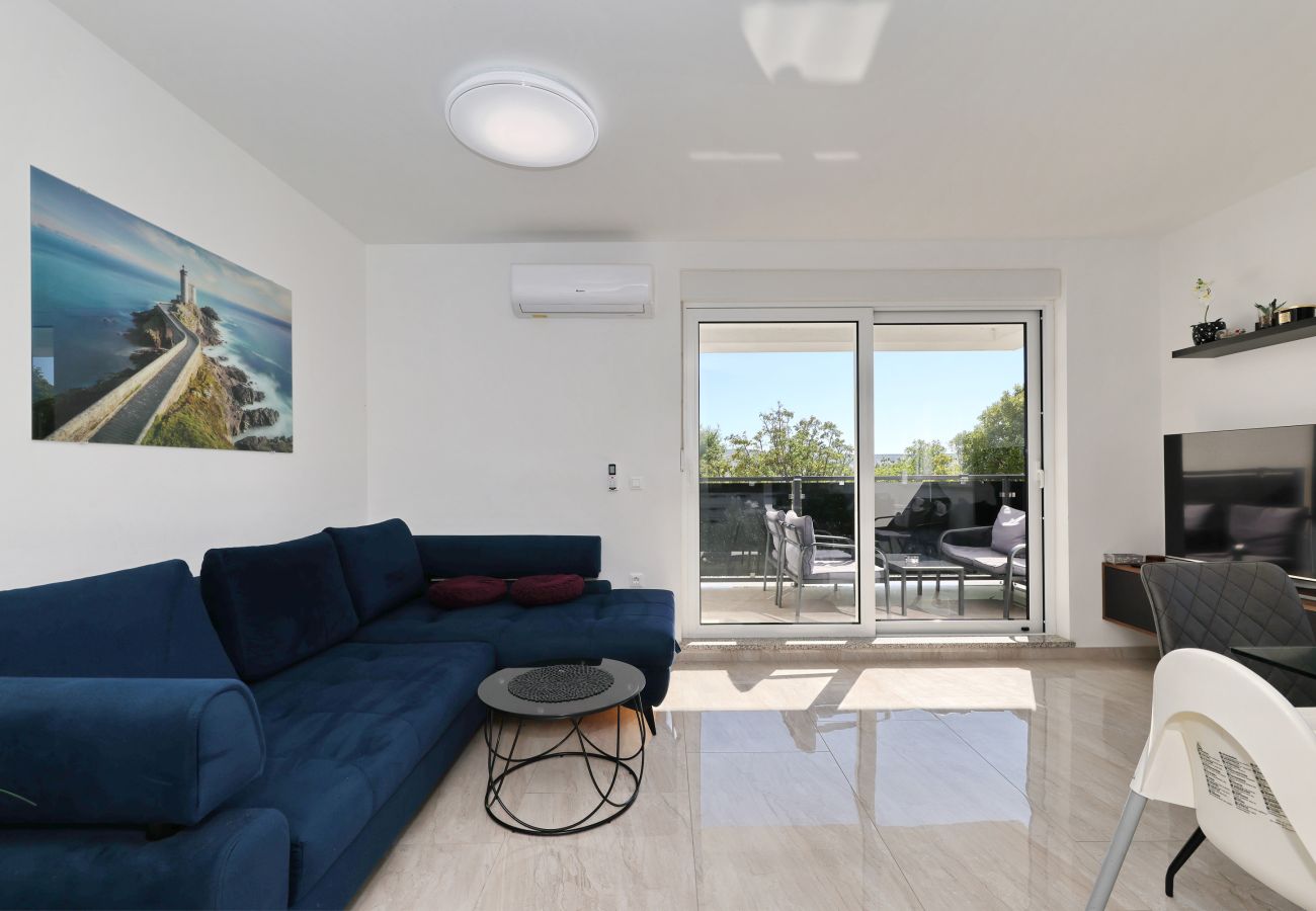 Ferienwohnung in Starigrad -  Ferienwohnung Lux 1 nahe Meer mit Balkon