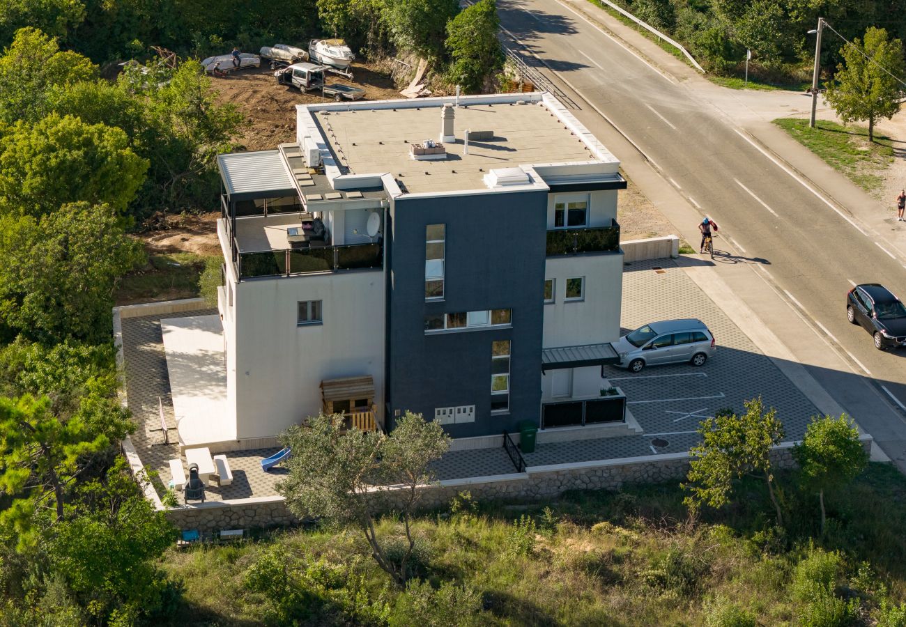 Ferienwohnung in Starigrad - Ferienwohnung Lux 2 nahe Meer mit Balkon