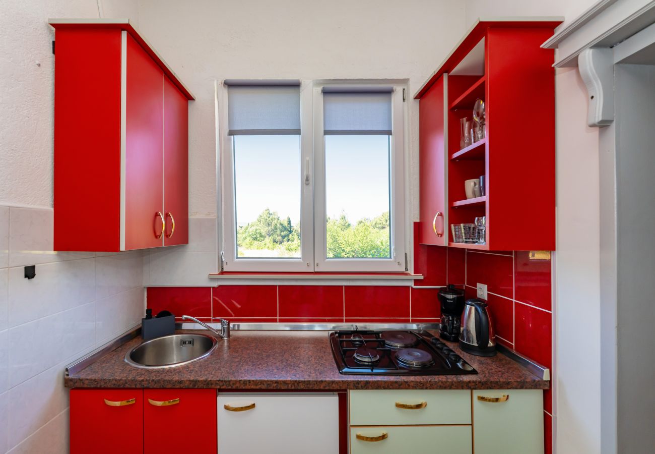 Ferienwohnung in Starigrad - Ferienwohnung Nina No.1 nahe Paklenica