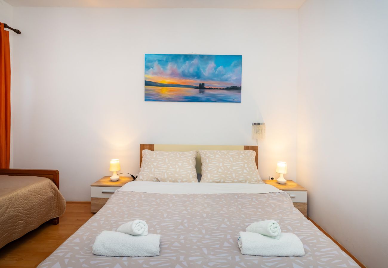 Ferienwohnung in Starigrad - Ferienwohnung Nina No.1 nahe Paklenica