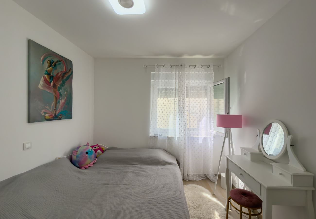 Ferienwohnung in Šimuni - Ferienwohnung Enamare mit Terrasse