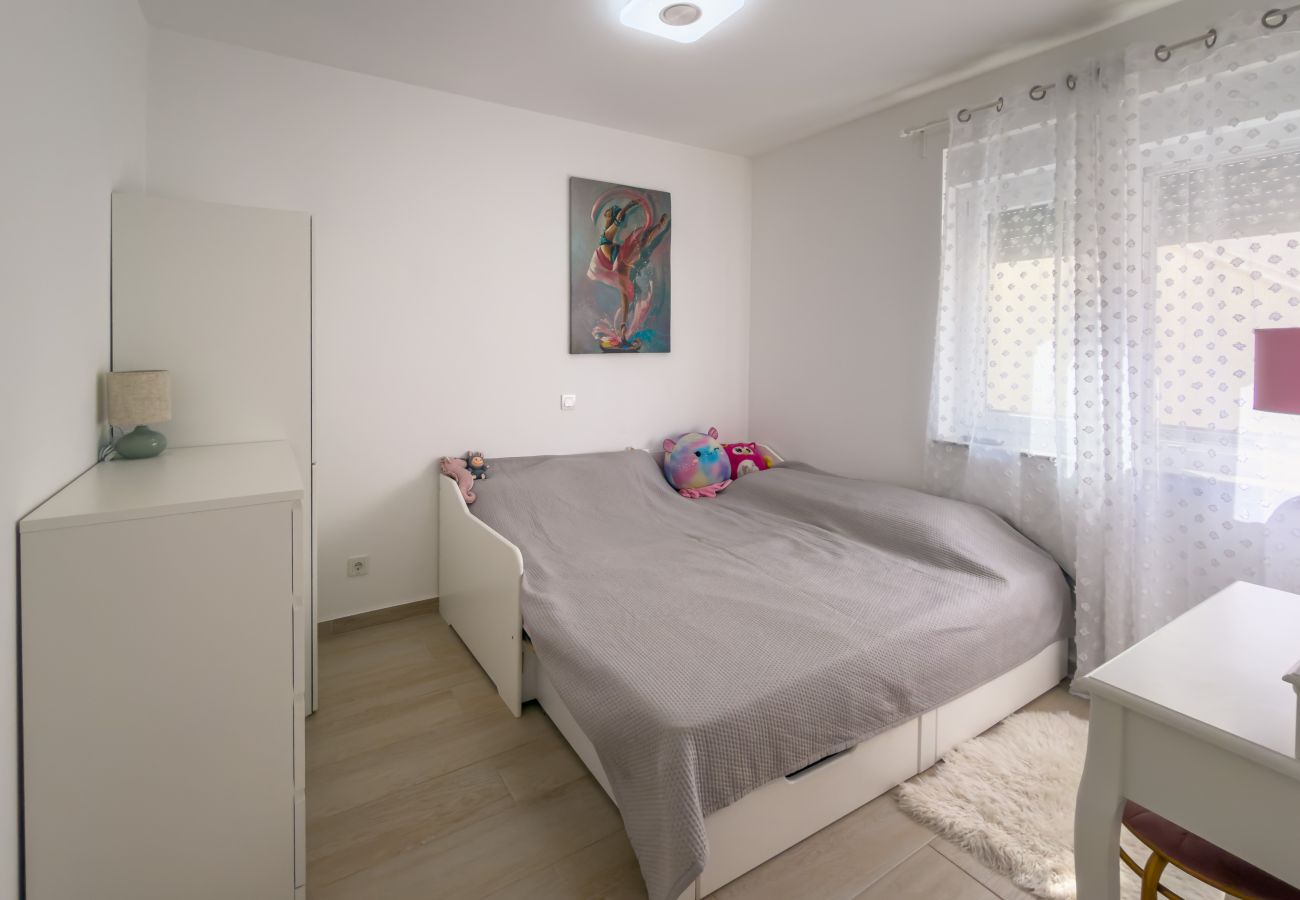 Ferienwohnung in Šimuni - Ferienwohnung Enamare mit Terrasse