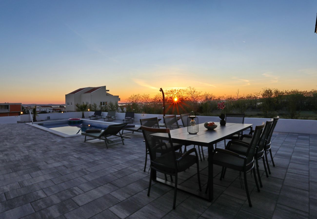 Ferienhaus in Vrsi - Ferienhaus Casa Profonda mit Pool