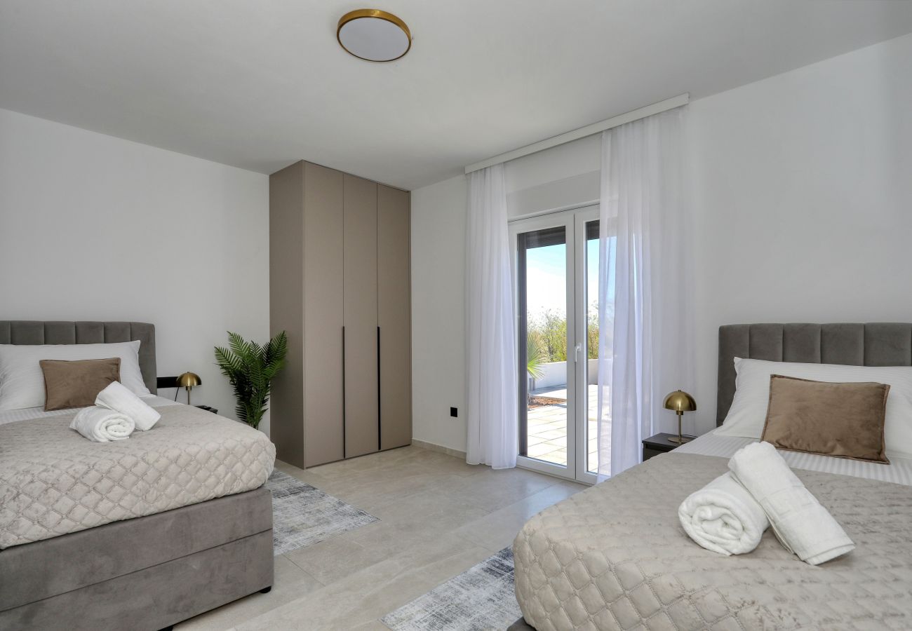 Ferienhaus in Vrsi - Ferienhaus Casa Profonda mit Pool