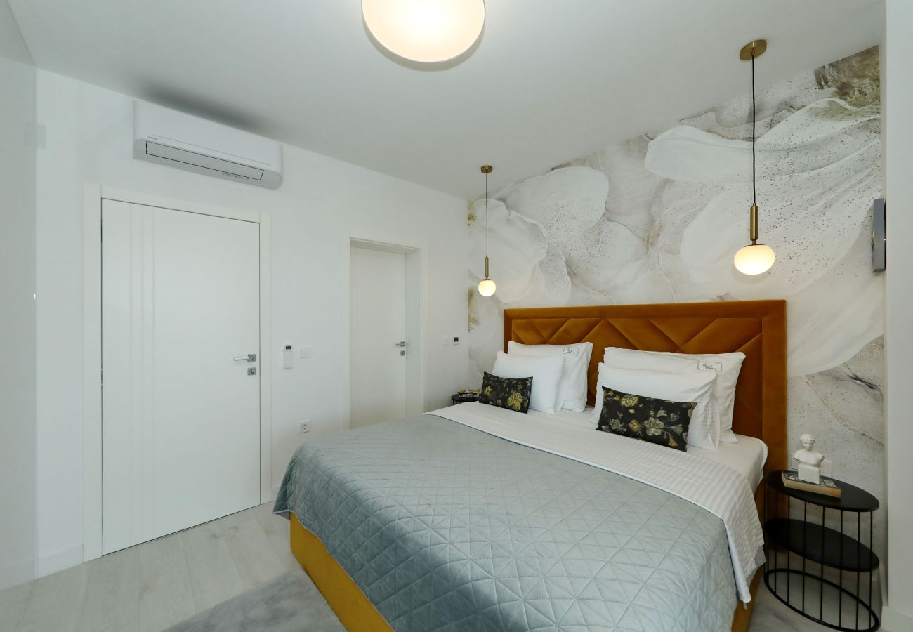 Villa in Zadar - Villa Depaja mit beheiztem Pool